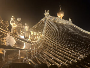 Read more about the article 中臺武德武侯宮屋頂亮化工程