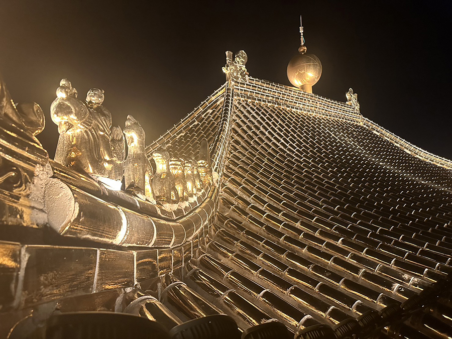 中臺武德武侯宮屋頂亮化工程